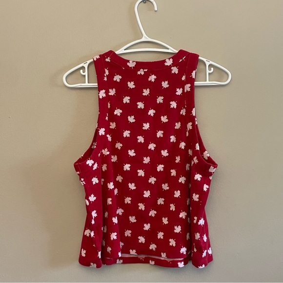 4/$10🎄Old Navy Red & White Canada Maple Leaf Ribbed Tank Top - Picture 4 of 6